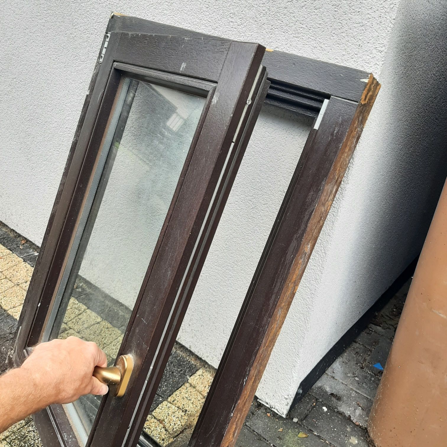 Okno drewniane wysokości 90cm szerokość 60