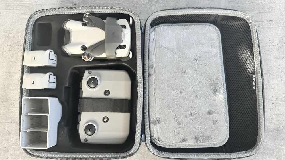 Dron Dji Mini 4 Pro + dwa oryginalne akumulatory z hubem , futerał