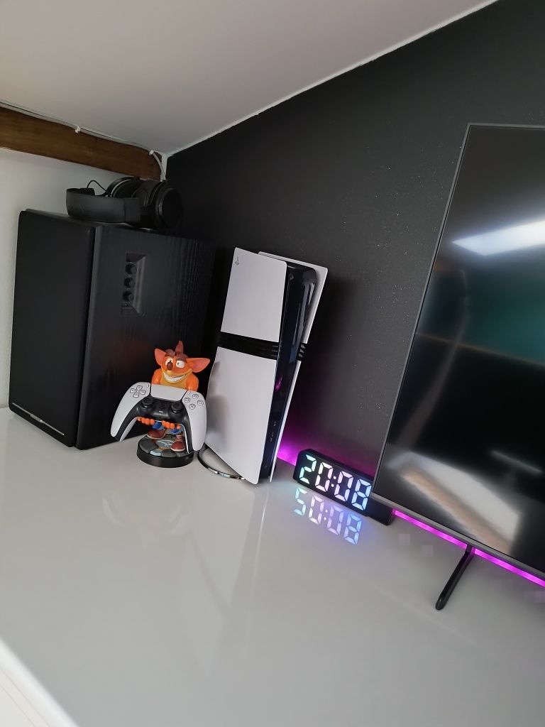 Ps5 pro 2 pady jak nowa