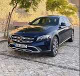 Mercedes-Benz 220