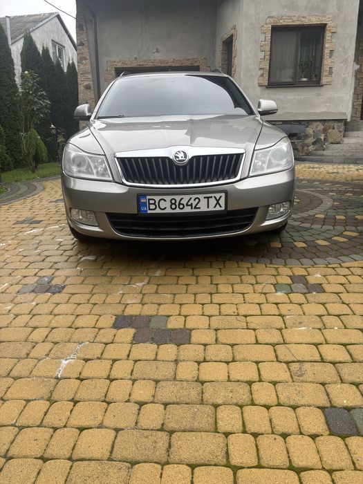 Skoda octavia 2011 (Шкода октавія) 1.6td