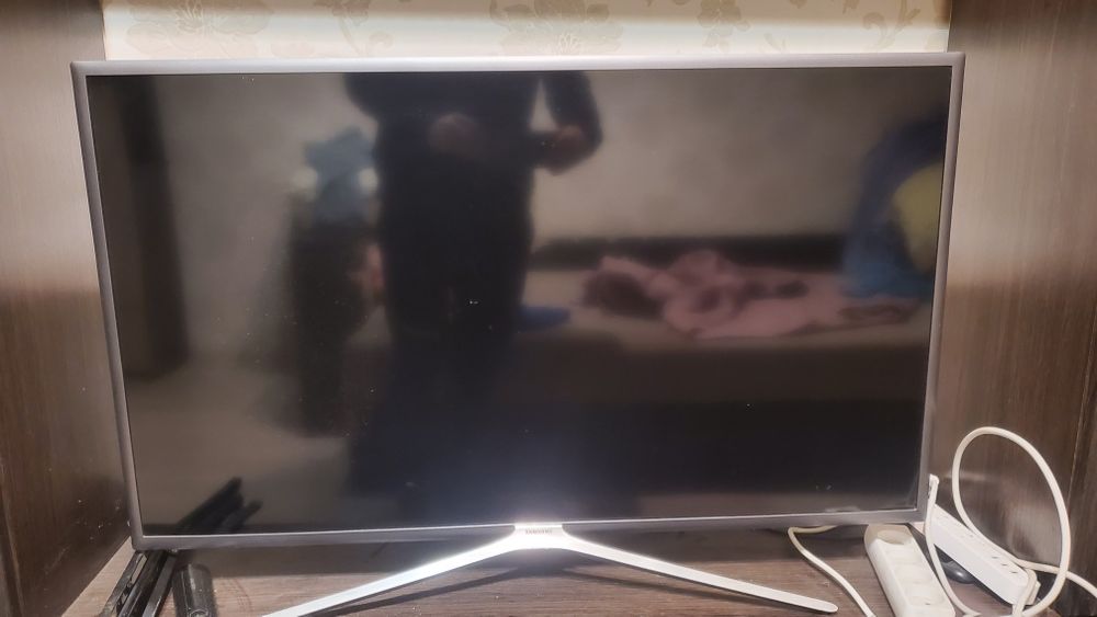 Продаю телевизор Самсунг!