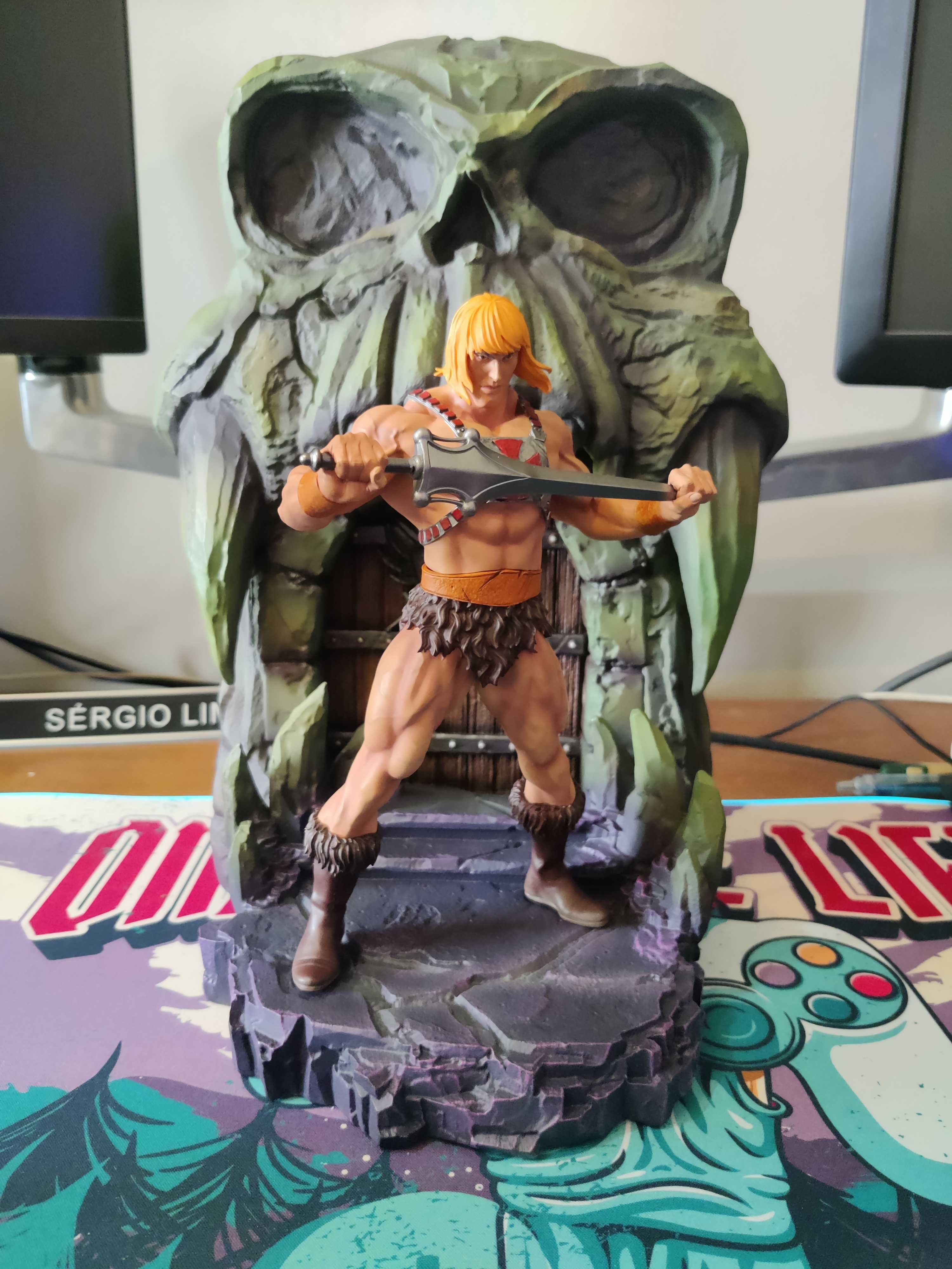 Masters Of The Universe Deluxe: He-Man - Iron Studios