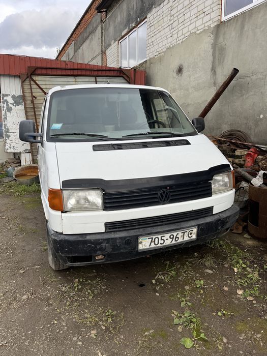 Volkswagen Transporter T4 2.4