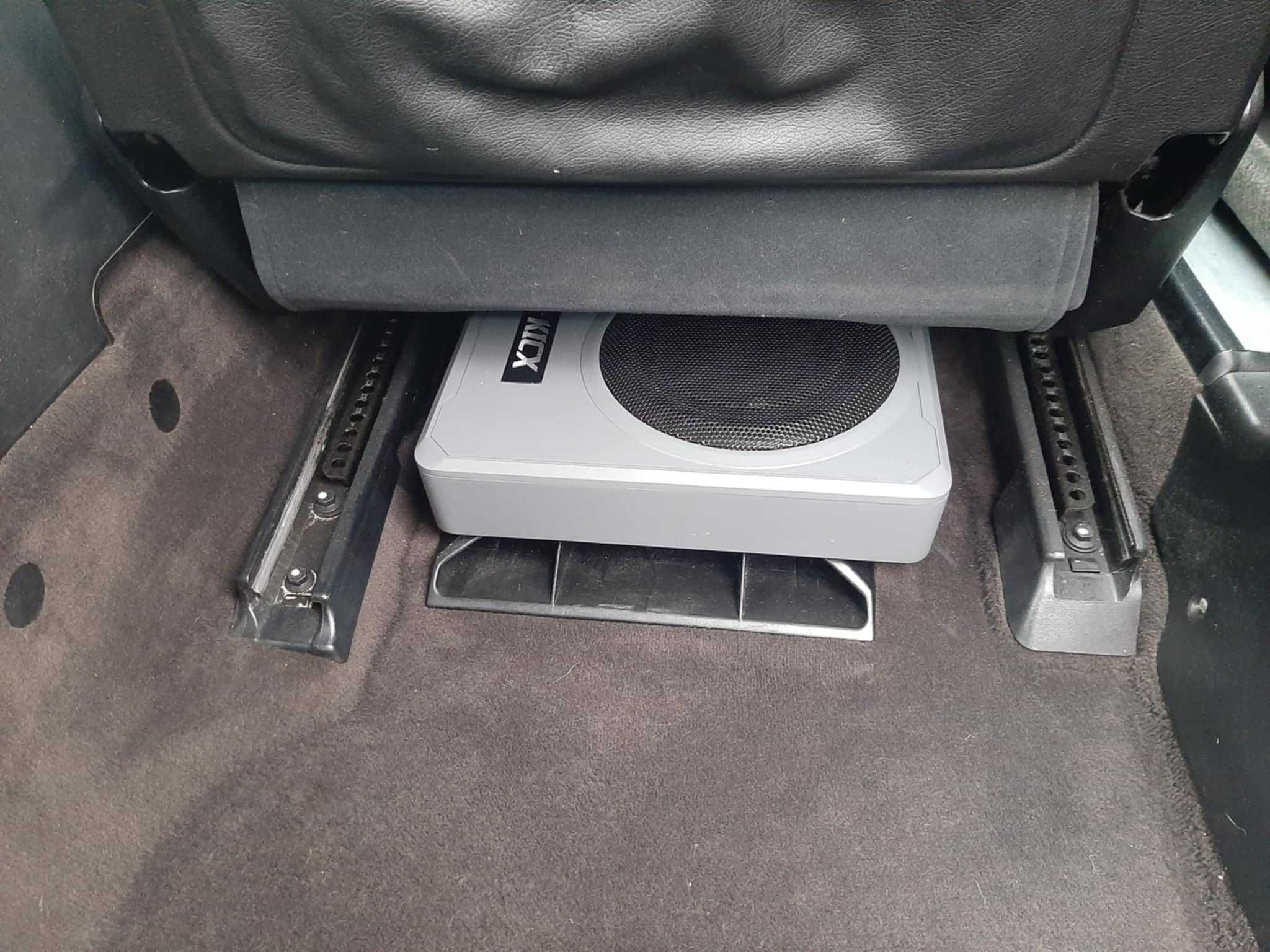 Subwoofer aktywny pod siedzenie Q200BA KICX