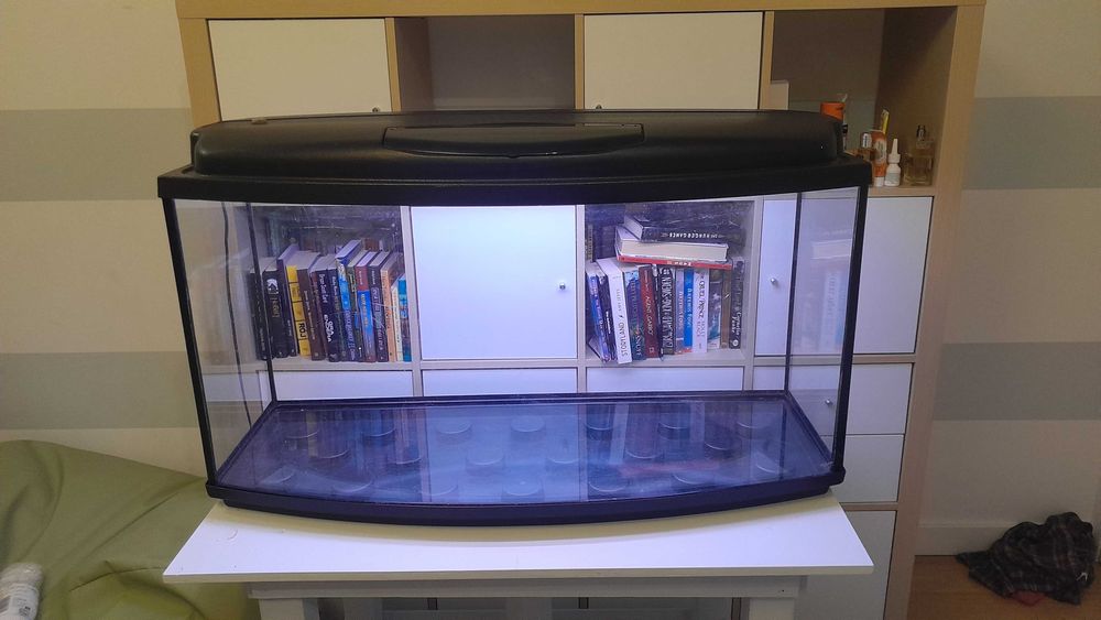 Sprzedam Akwarium 190L - Swiatło LED (STÓŁ GRATIS)