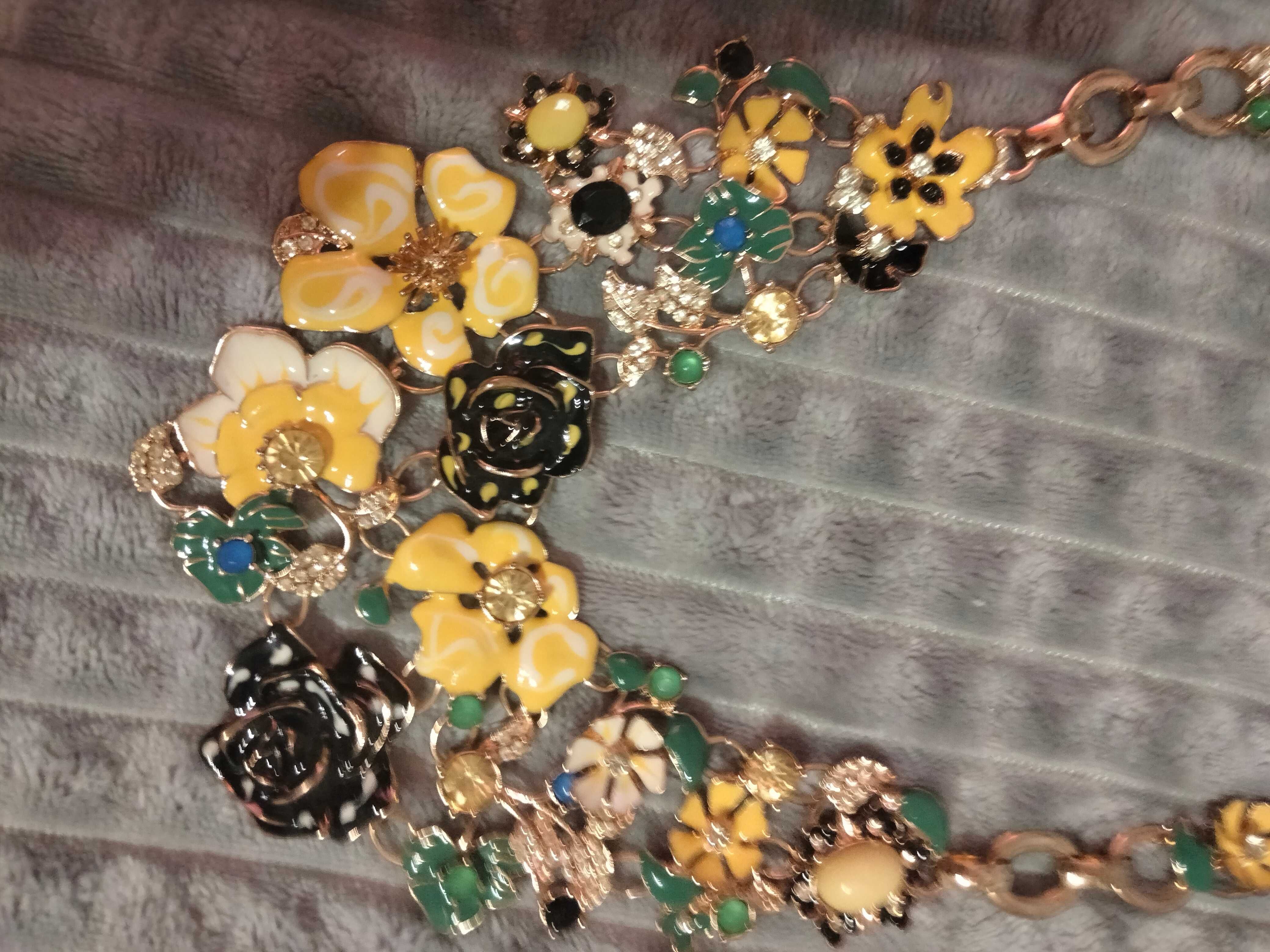 Colares zara e mango