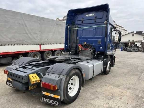 Iveco Stralis 2008 Сідловий тягач