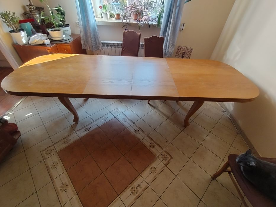 Duży stół rozkładany
