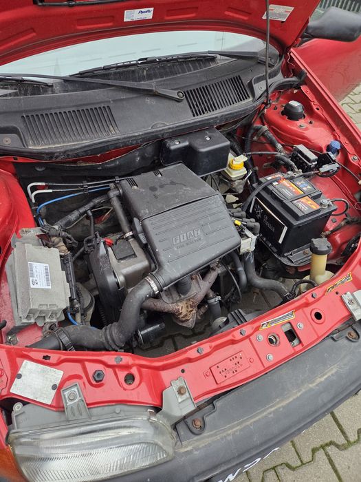 Sprzedam fiat Punto 1 pierwszy właściciel salon pl.