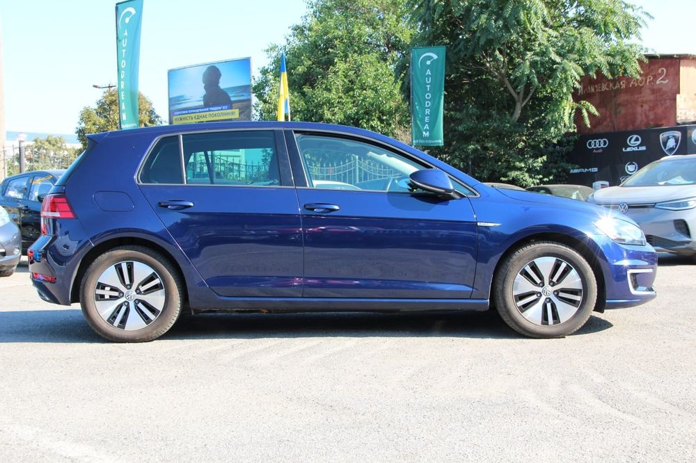 Volkswagen eGolf 2018 36квт