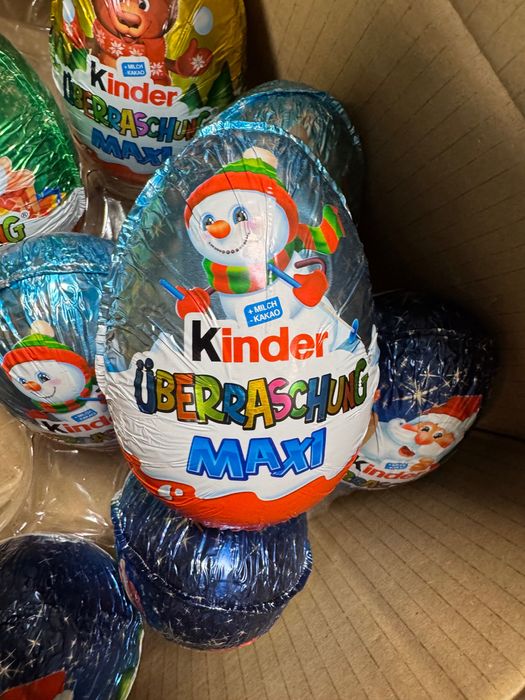 Шоколадне яйце Kinder Surprise Maxi Santa 100 г