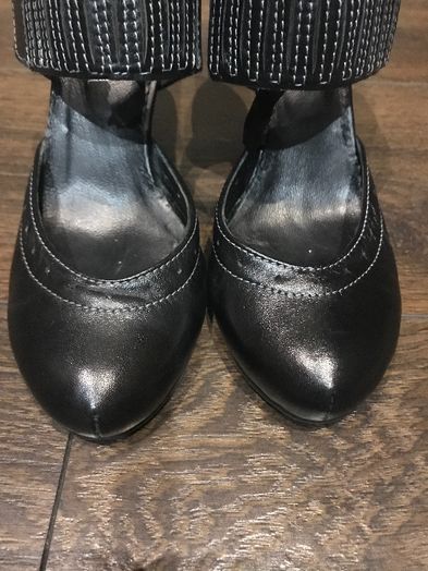 Жіночі шкіряні туфлі, 38 розмір