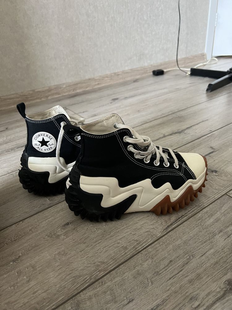 converse run star motion platform