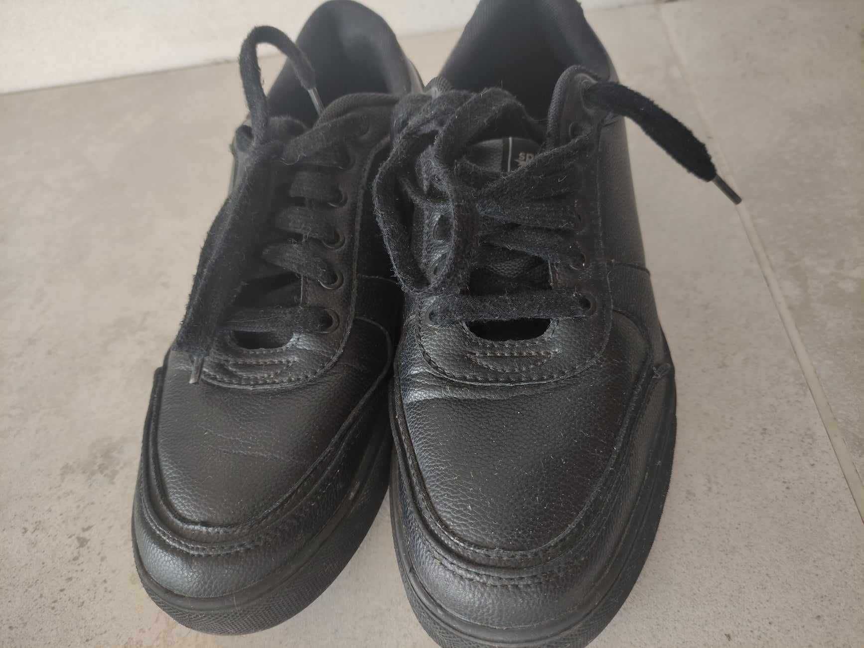 Buty sportowe młodzieżowe Sprandi r-r 42