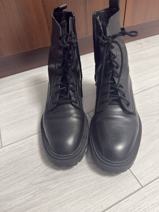 Ботинки zara чорні