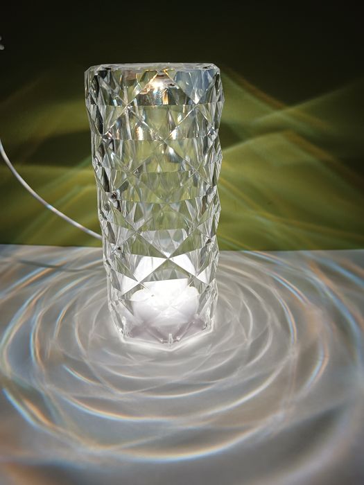 Diamentowa lampka 3 kolory światła bezbarwna nowa