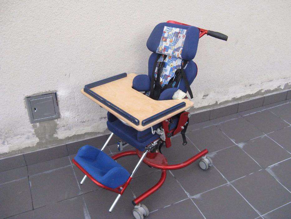 Wózek stabilizujący dla niepełnosprawnych Schuchmann Reha