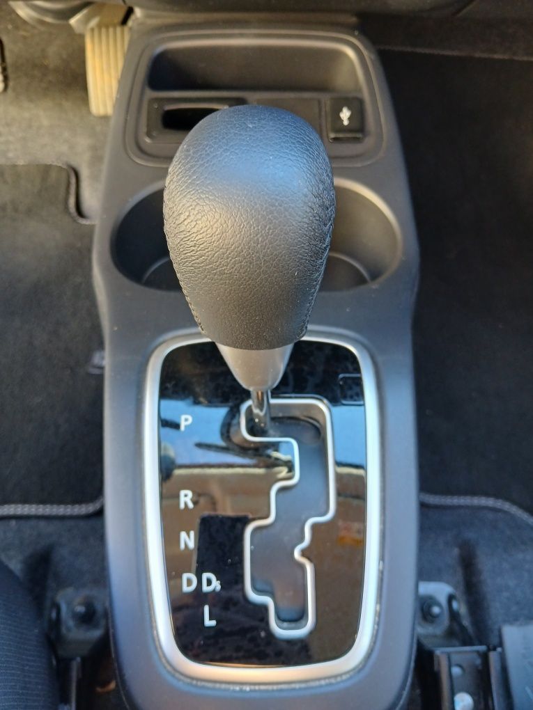Mitsubishi Space Star Automático