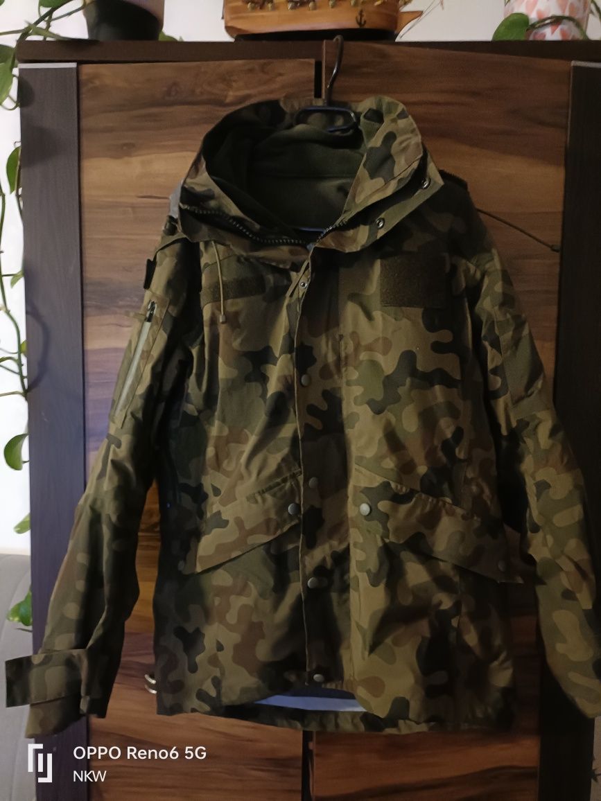 Kurtka wojskowa Gore-Tex, spodnie oraz ocieplacz