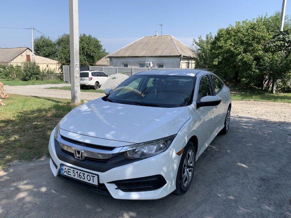 Продам HONDA CIVIC 2017