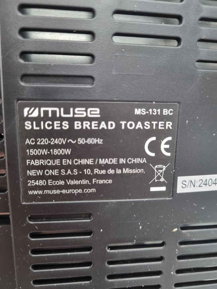 Toster Muse w stylu retro ze stali nierdzewnej
