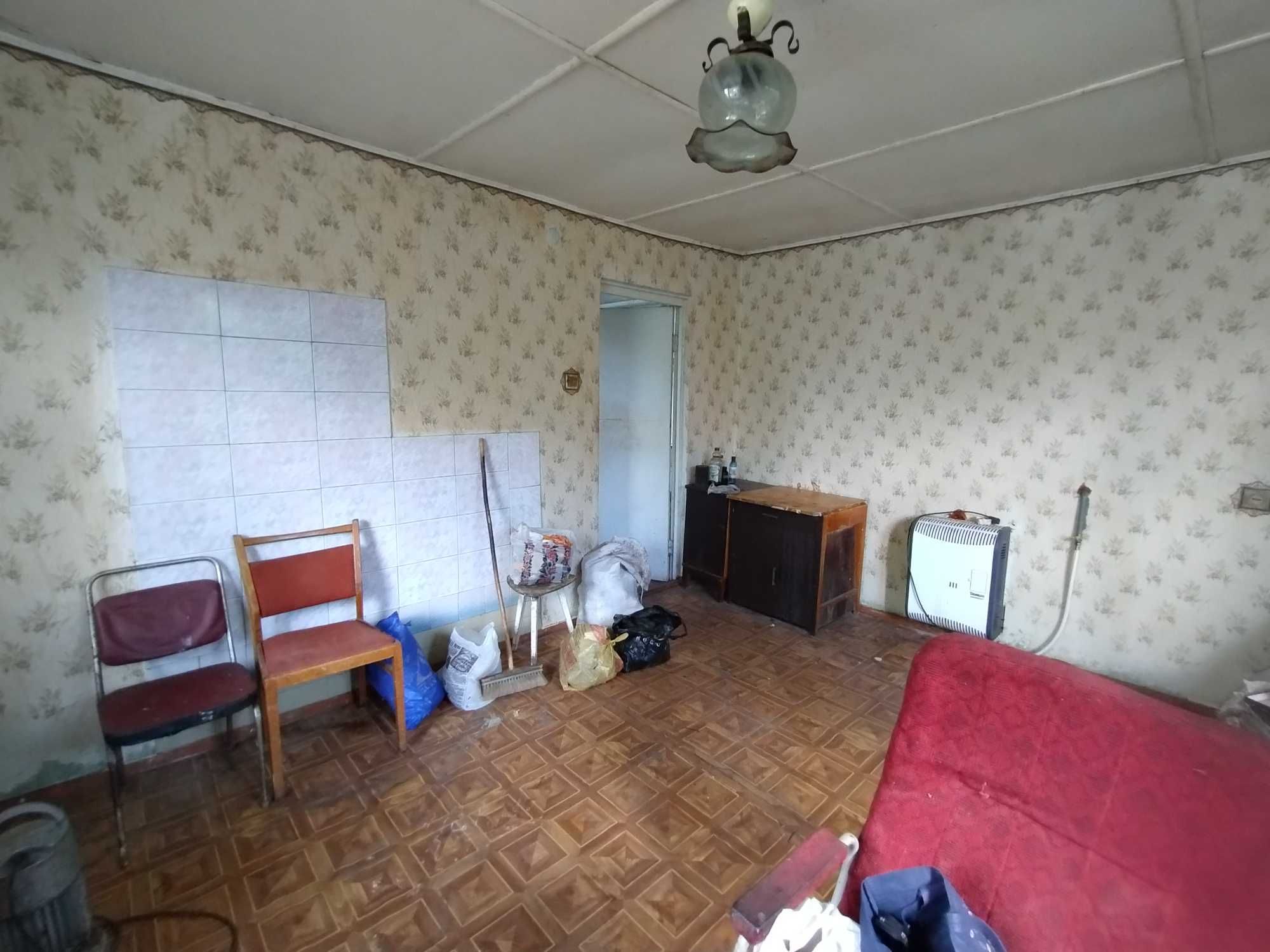 Продається дачний будинок