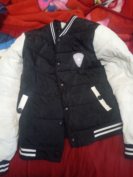 Куртки на ребенка .хор