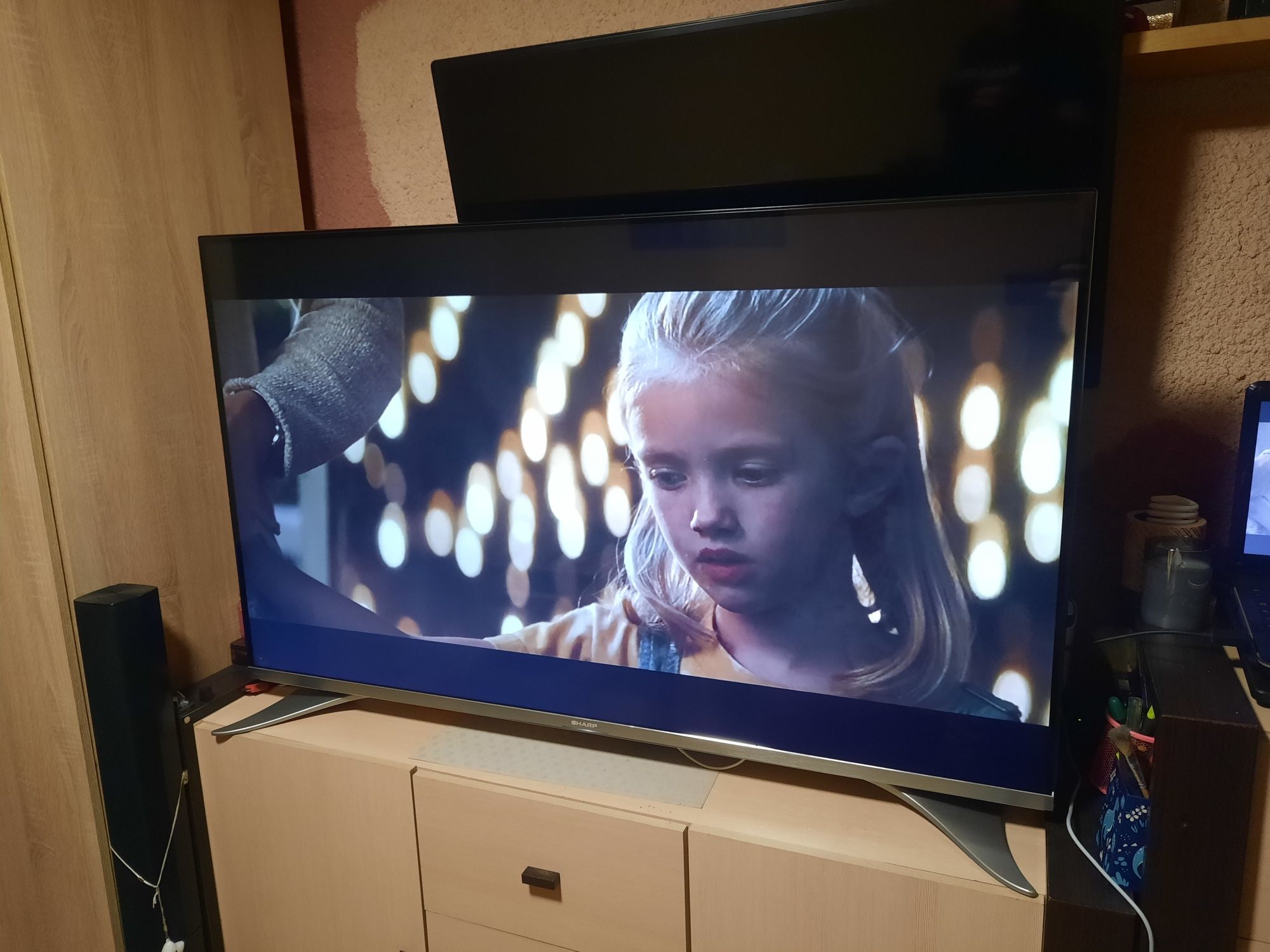 telewizor SHARP 55 cali 4K UHD smart lc 55xuf8772es