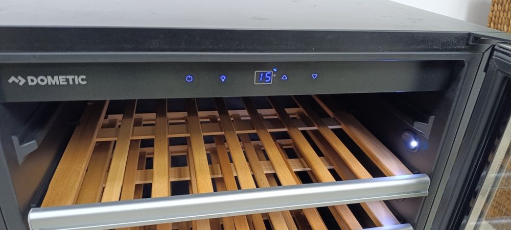 Lodówka do wina Dometic C50G-82/60/58cm