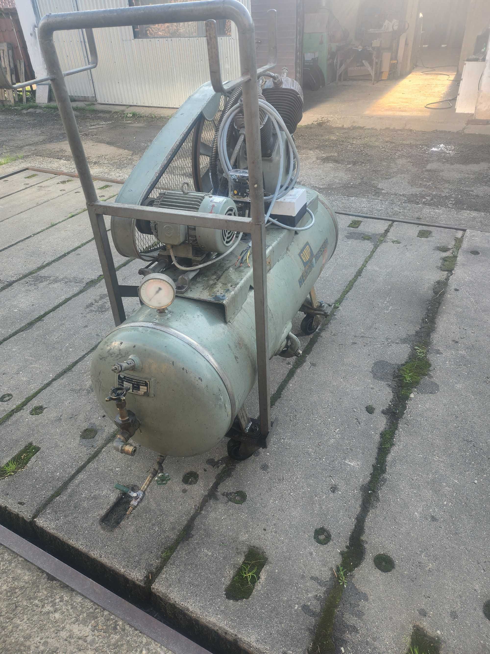 kompresor 270 L z niemiec