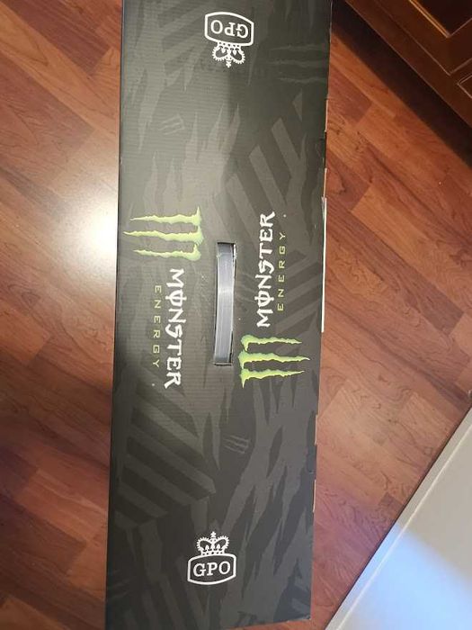 Boombox Monster Energy - Aparelhagem em Caixa - NOVA
