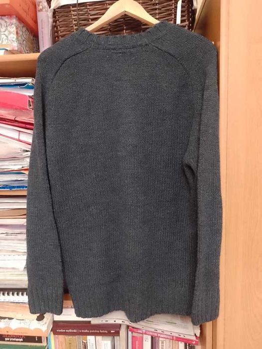Granatowy sweter męski zimowy Reserved M