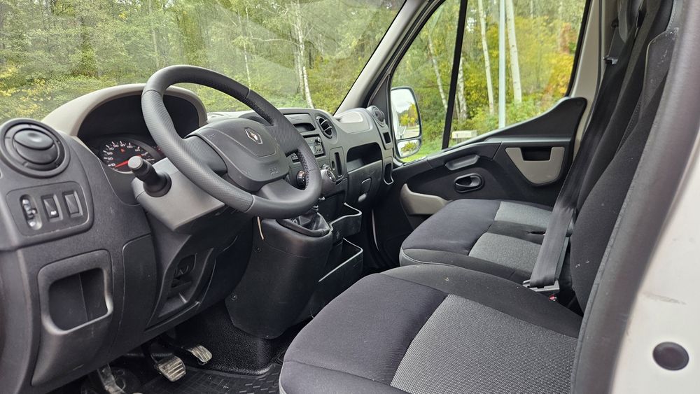 Renault Master_2.3_130km_2017r_Skrzynia_Prycza