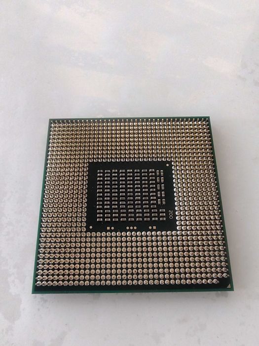 Процесор Core I7-2760QM + термопаста+ голографічний стікер.
