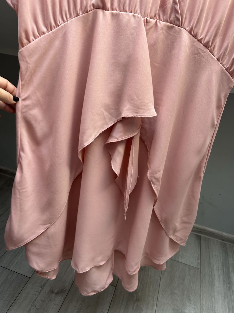 Elegancka sukienka plus size w kolorze pudrowego różu – SHEIN, 4XL