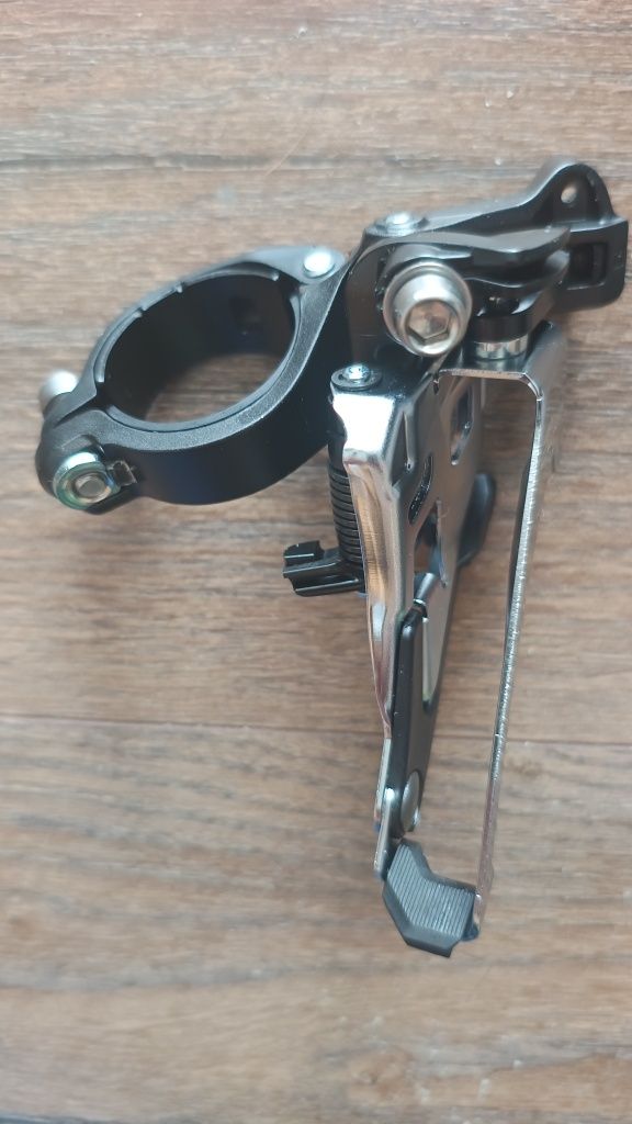 Przerzutka przednia Shimano Cues fd-u6000