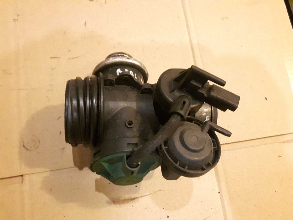 Citroen Berlingo 1,9 DW8 04r .Przepustnica , pompa servo  felgi 15cali