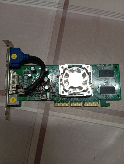 Placas gráficas antigas DDR