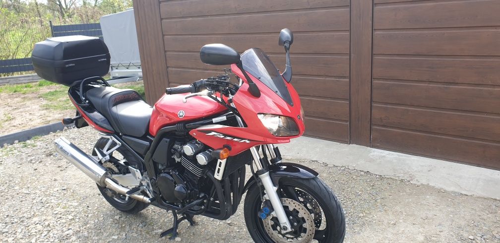 Yamaha fzs 600 fazer