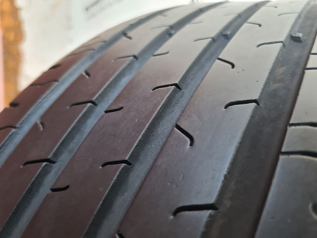 Шини 215/55 R 17 Continental EcoContact 6. Літо пара. Колеса склад.