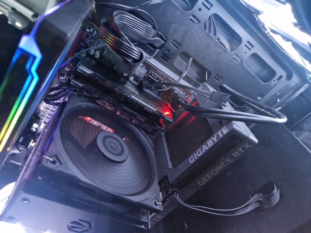 Komputer rtx 4060 ti i5 12400f dysk m2 1tb