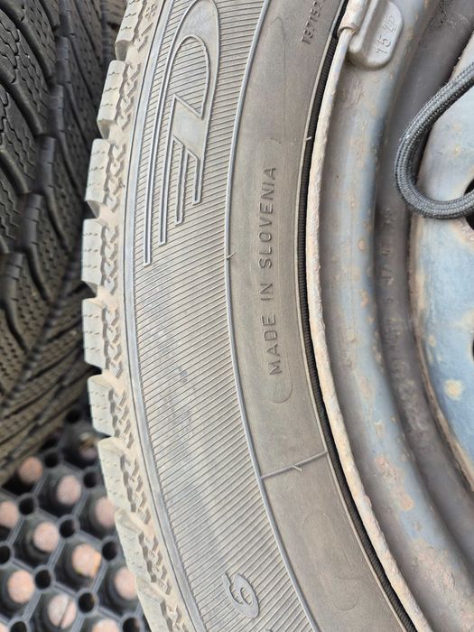 Opony zimowe Dębica Frigo 2 205/55R16 z felgami J16x6,5 Honda