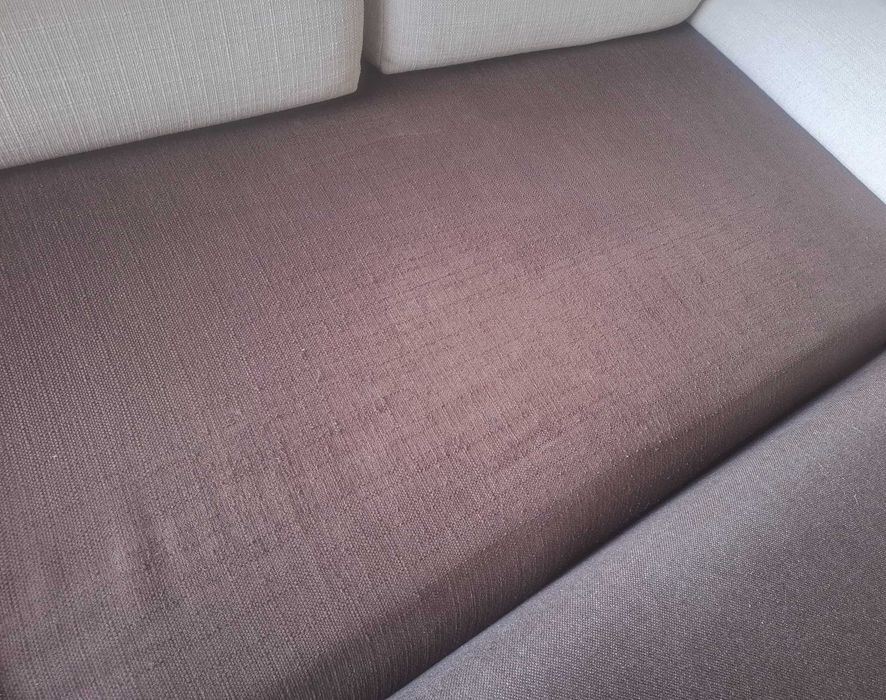 kanapa wysuwana do przodu na automacie