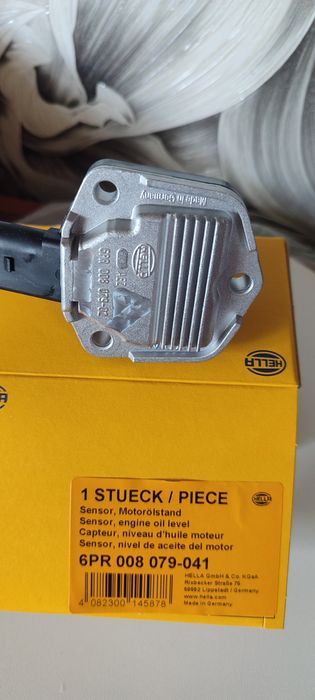 6PR 008 079-041 Датчик рівня масла HELLA