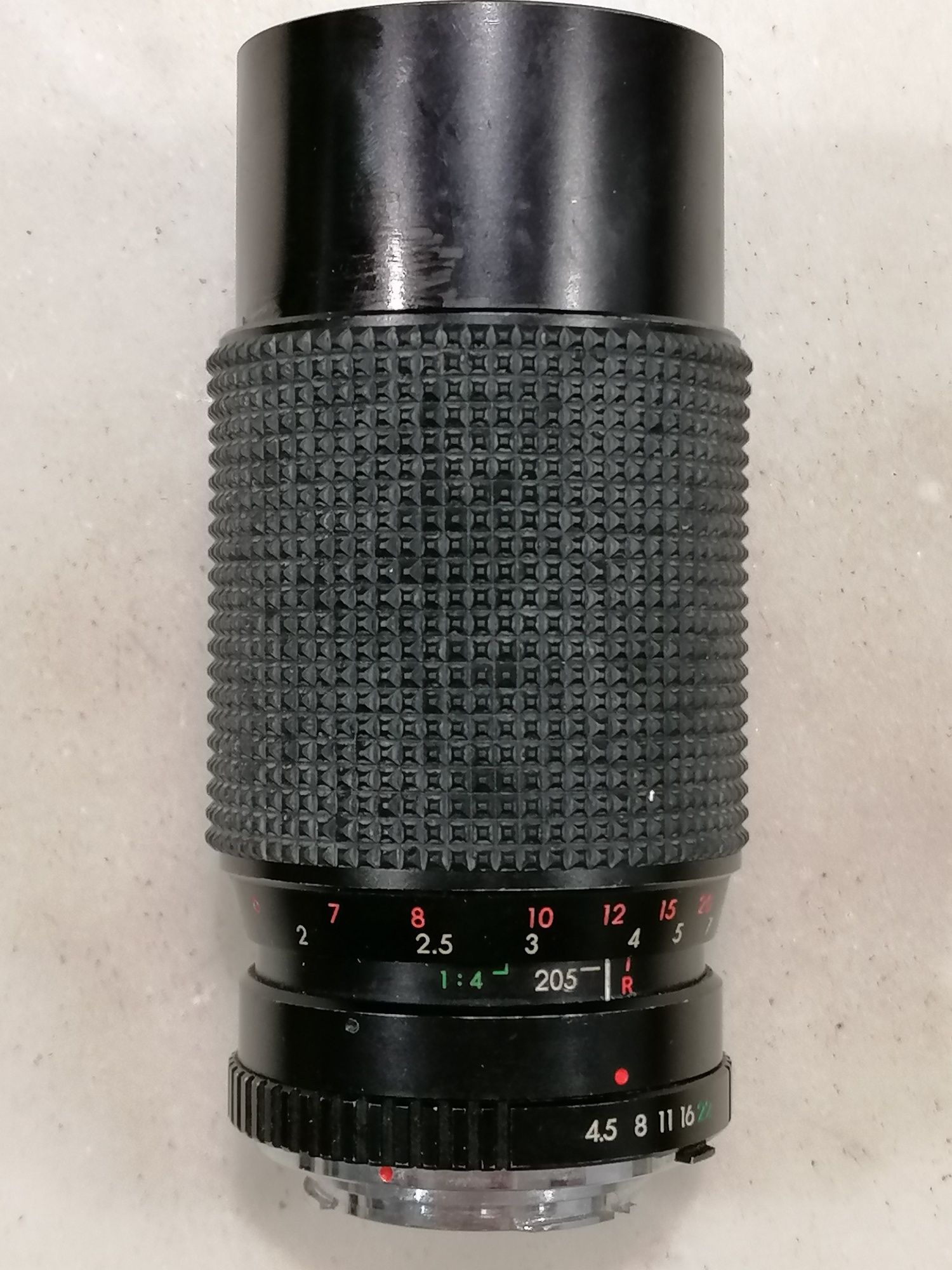 Objectiva zoom 80-205 mm