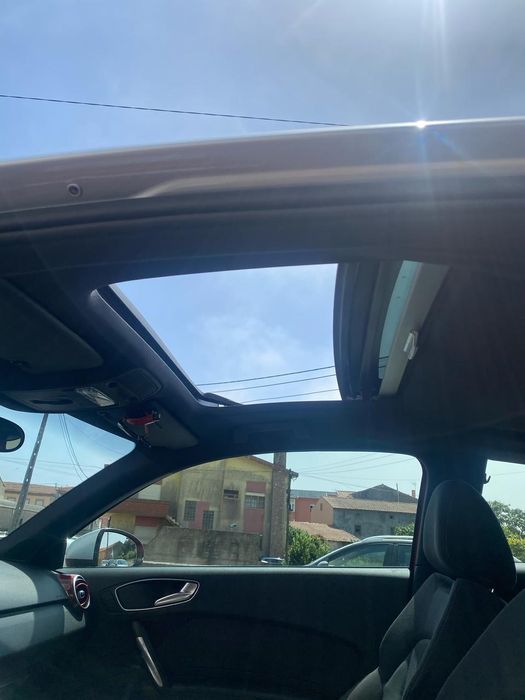 Vende-se, Audi A1 2010 TDI , vários extras.