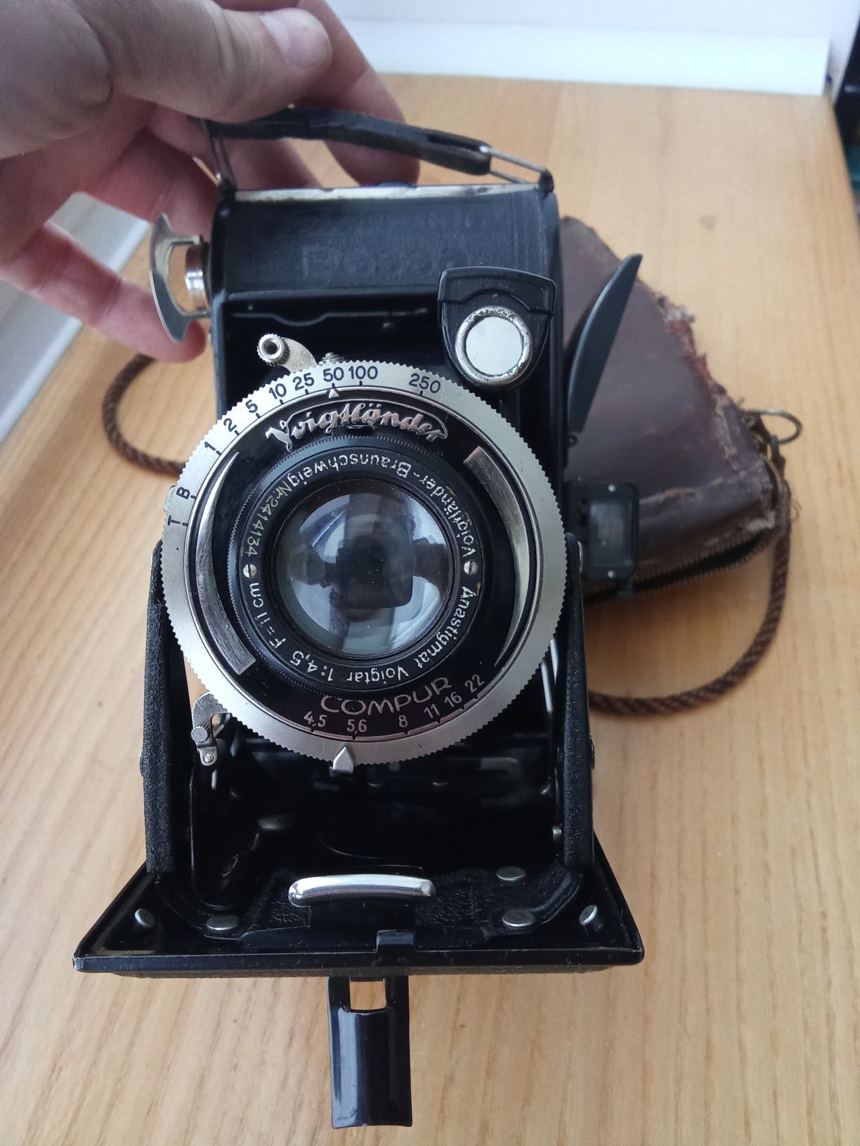 aparat filmowy  Voigtlander bessa  6 x 9 obiektyw compur