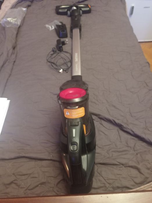 Беспроводной пылесос Philips speed pro