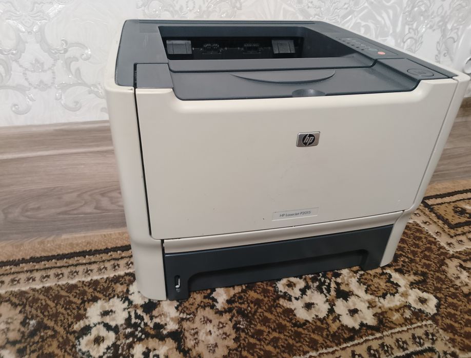 Лазерный принтер рабочий з картриджем, HP LaserJet P2015